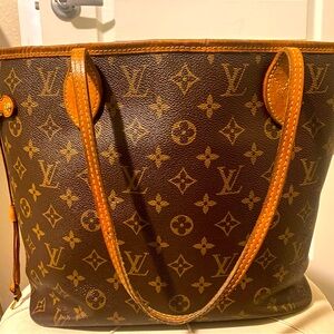 Louis Vuitton Neverfull